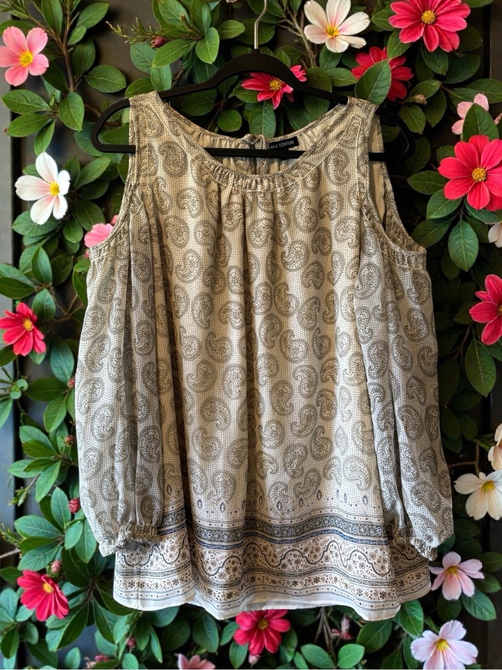 Max Edition Cream/Navy/Green Paisley Floral Print Cold-Shoulder Top